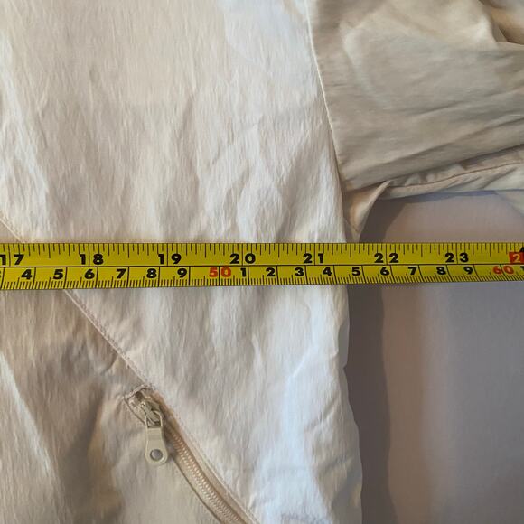 Offline Aerie Cream Cropped Windbreaker Jacket Transitional Women's size Small - Picture 6 of 10